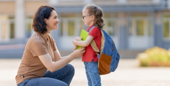 Article - famille - signes de l'autisme léger