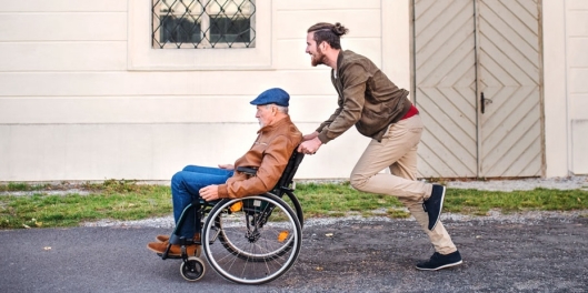 dépendance fauteuil roulant